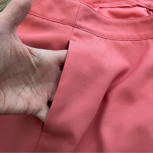EP Pro Golf Skort Salmon Pink Size 4
pocket, Side Zipper, side slit. - Picture 9 of 15